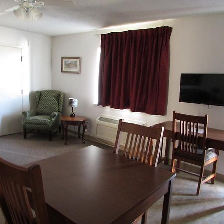 Douglas Inn & Suites, Blue Ridge, Ga المظهر الخارجي الصورة